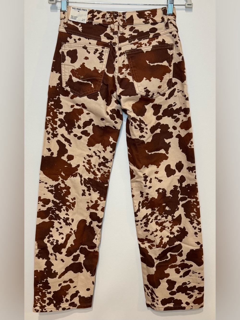 NEW Free People Women’s Cow-Print Risk Taker High Rise Straight Jeans Size 24 - Picture 3 of 9